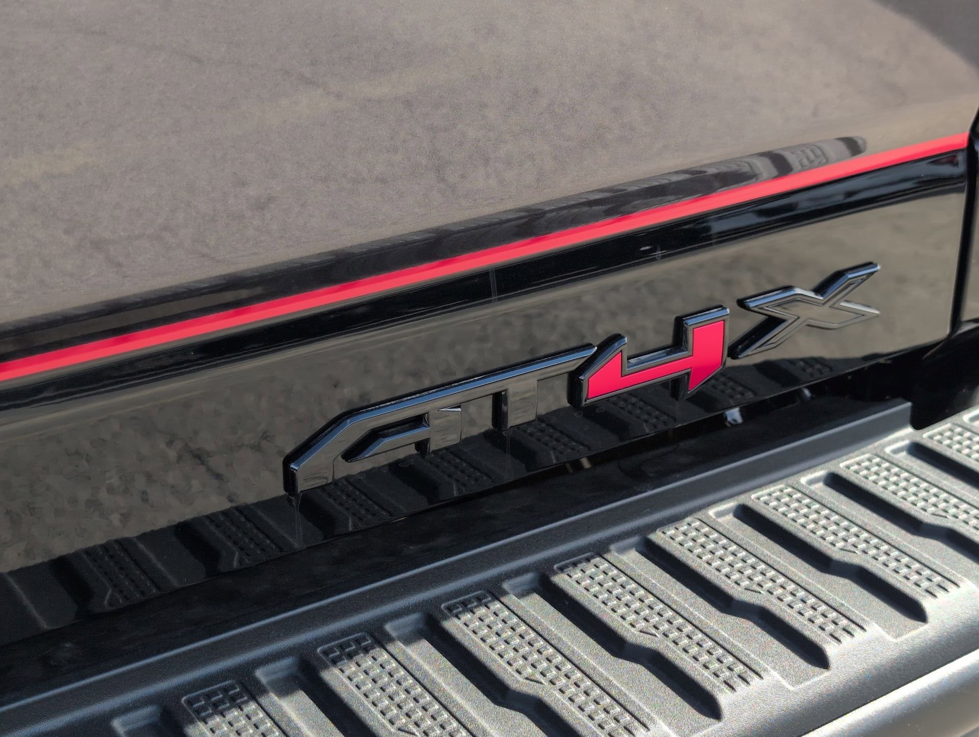 New 2026 GMC Sierra 2500 AT4X w/ AT4X AEV Edition image 33