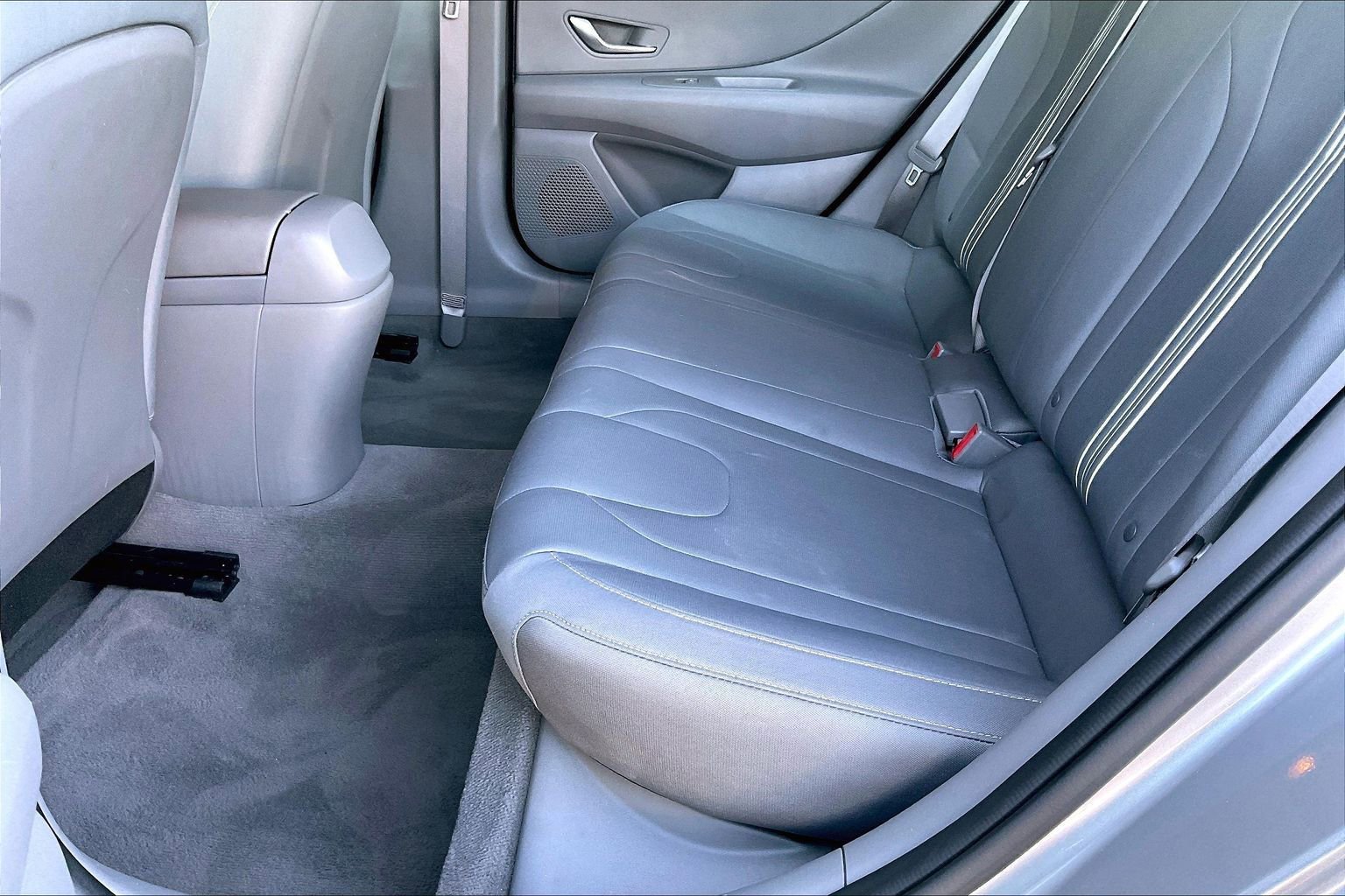 Used 2021 Hyundai Elantra SEL w/ Cargo Package image 17