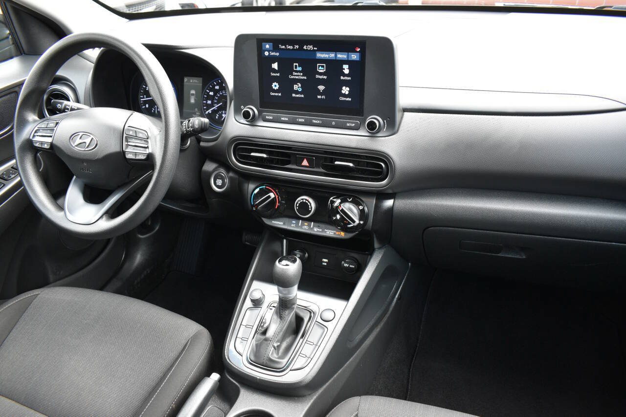 Used 2023 Hyundai Kona SEL FWD image 24