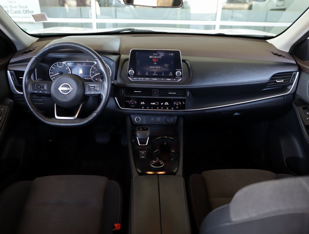 Used 2022 Nissan Rogue S image 18