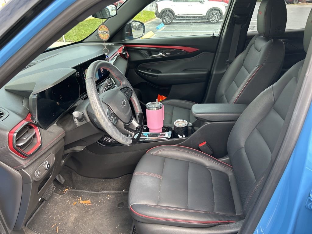 Used 2024 Chevrolet TrailBlazer RS w/ Driver Confidence Package image 5