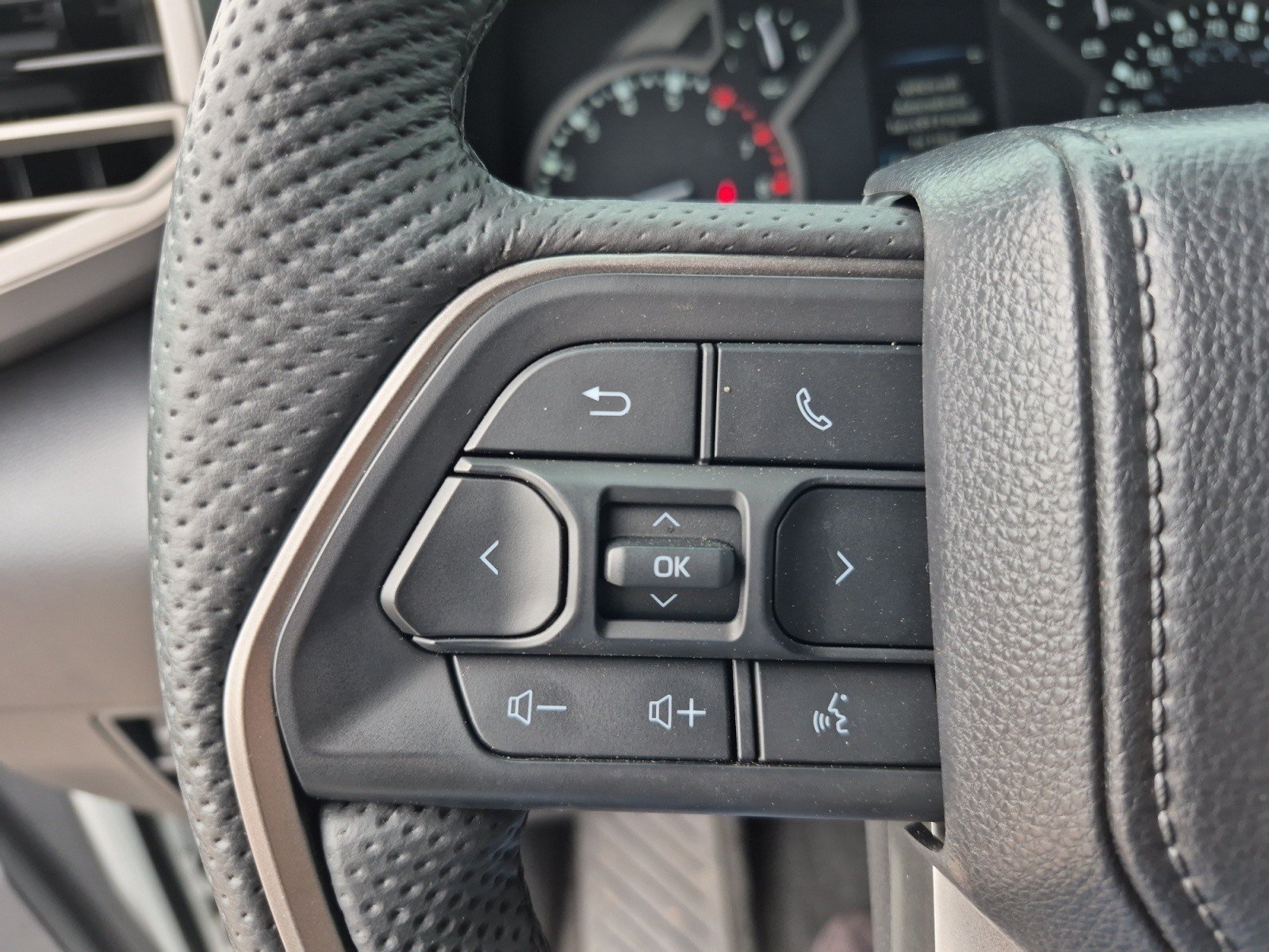 Used 2026 Toyota Tundra SR5 w/ TRD Off-Road Package AWD/4WD image 25