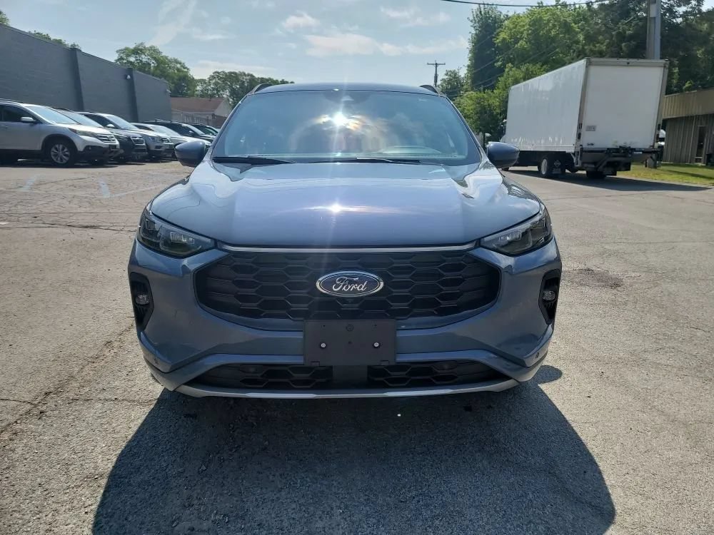 Used 2025 Ford Escape ST-Line Elite w/ Premium Technology Package AWD/4WD image 2