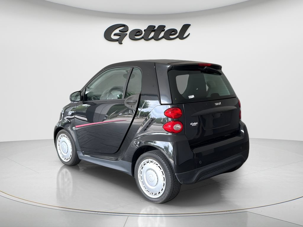 Used 2014 smart fortwo pure RWD image 7