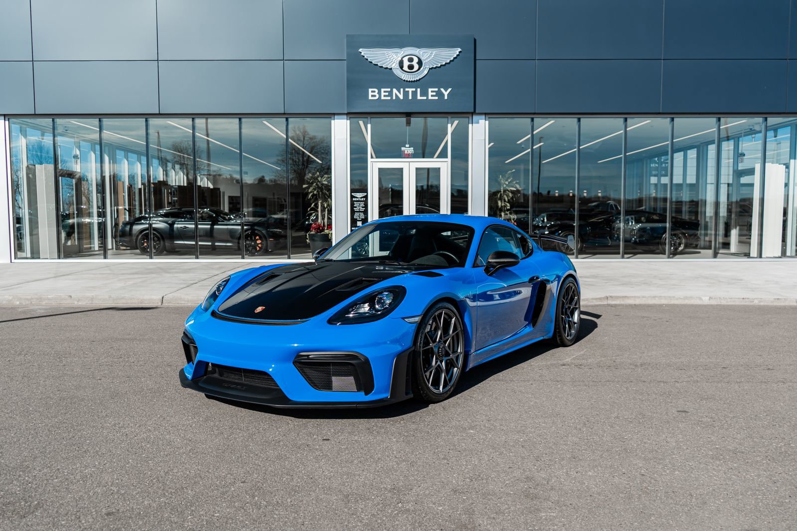 Used 2023 Porsche 718 Cayman GT4 RS RWD image 1