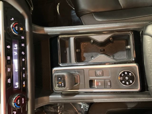 Used 2022 Nissan Pathfinder SL w/ SL Black Package image 16