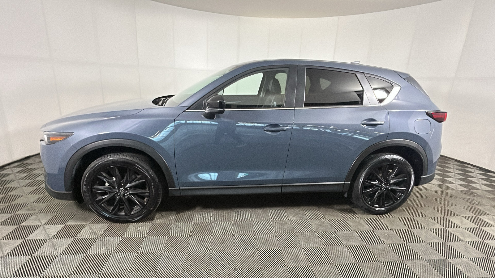Used 2025 MAZDA CX-5 Carbon Edition AWD/4WD image 6