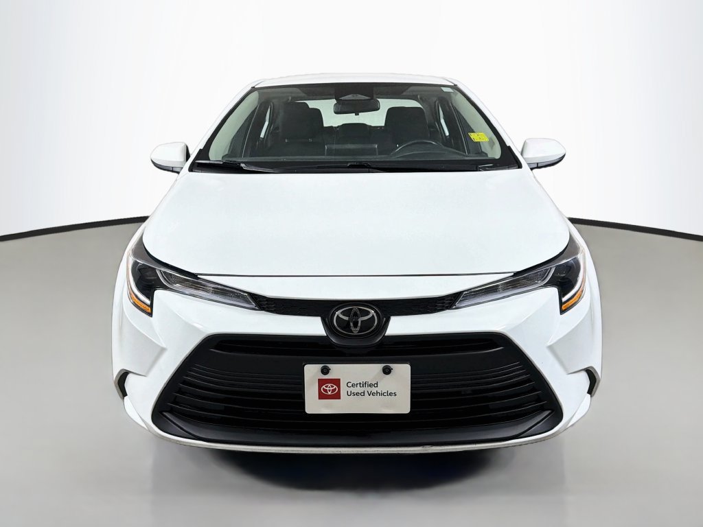 Used 2024 Toyota Corolla LE FWD image 2
