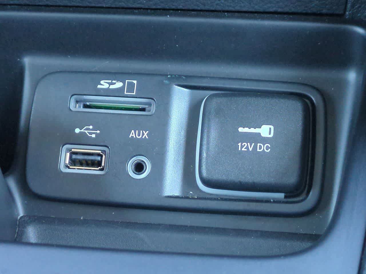 Used 2016 Jeep Cherokee Limited AWD/4WD image 32