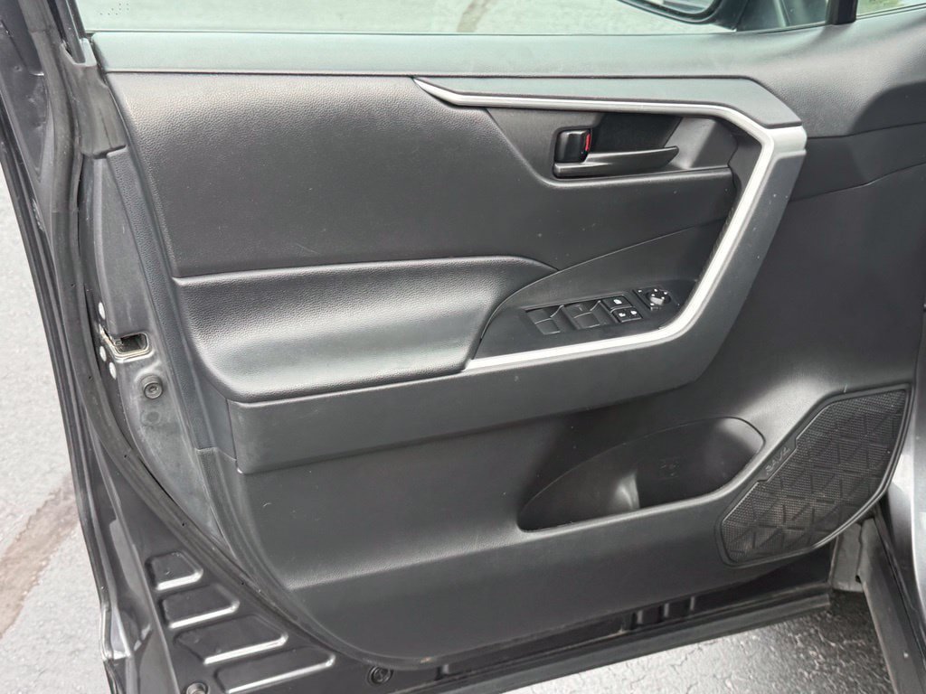 Certified 2023 Toyota RAV4 LE AWD/4WD image 13