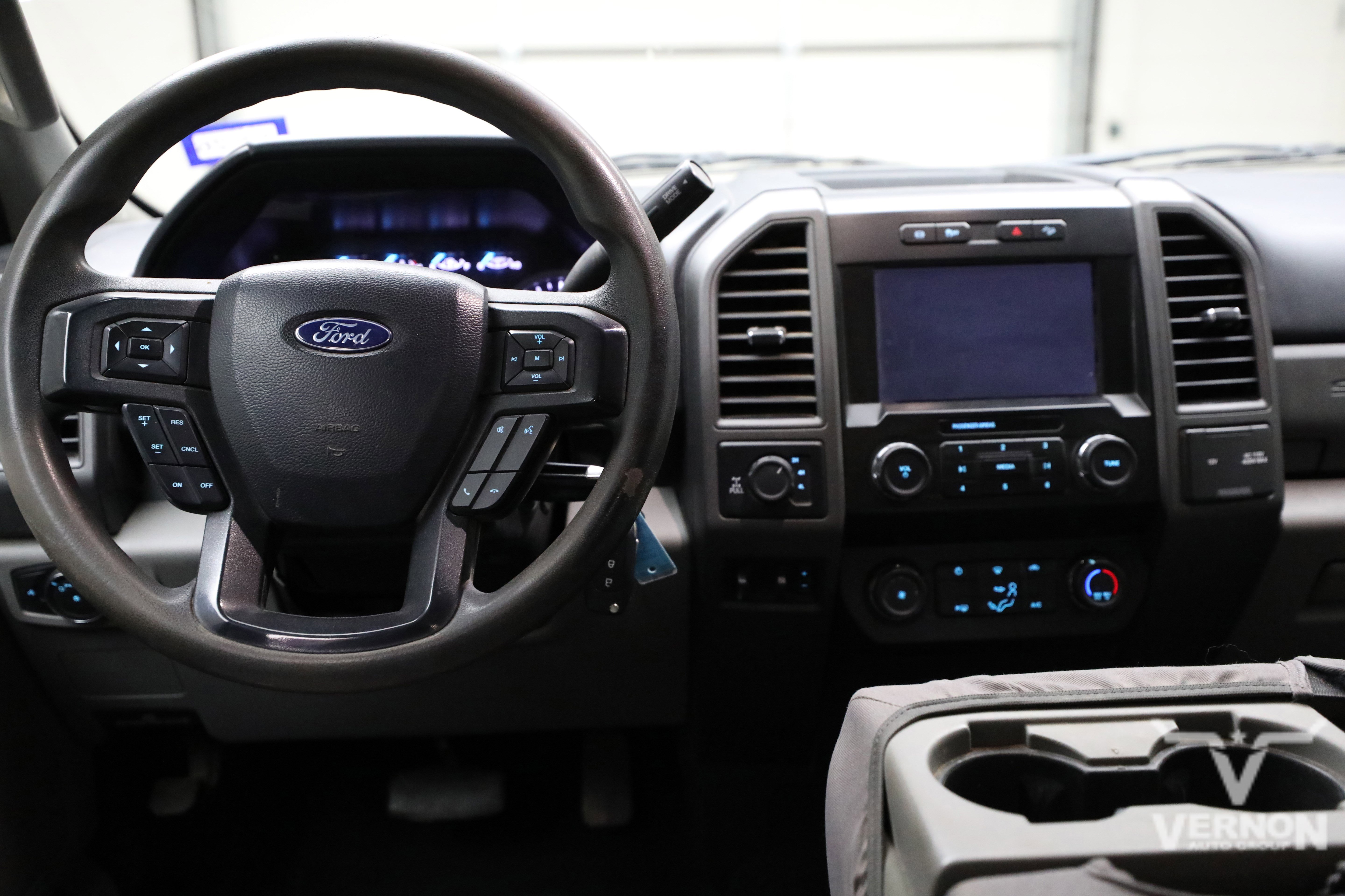 Used 2020 Ford F250 XL w/ STX Appearance Package image 8