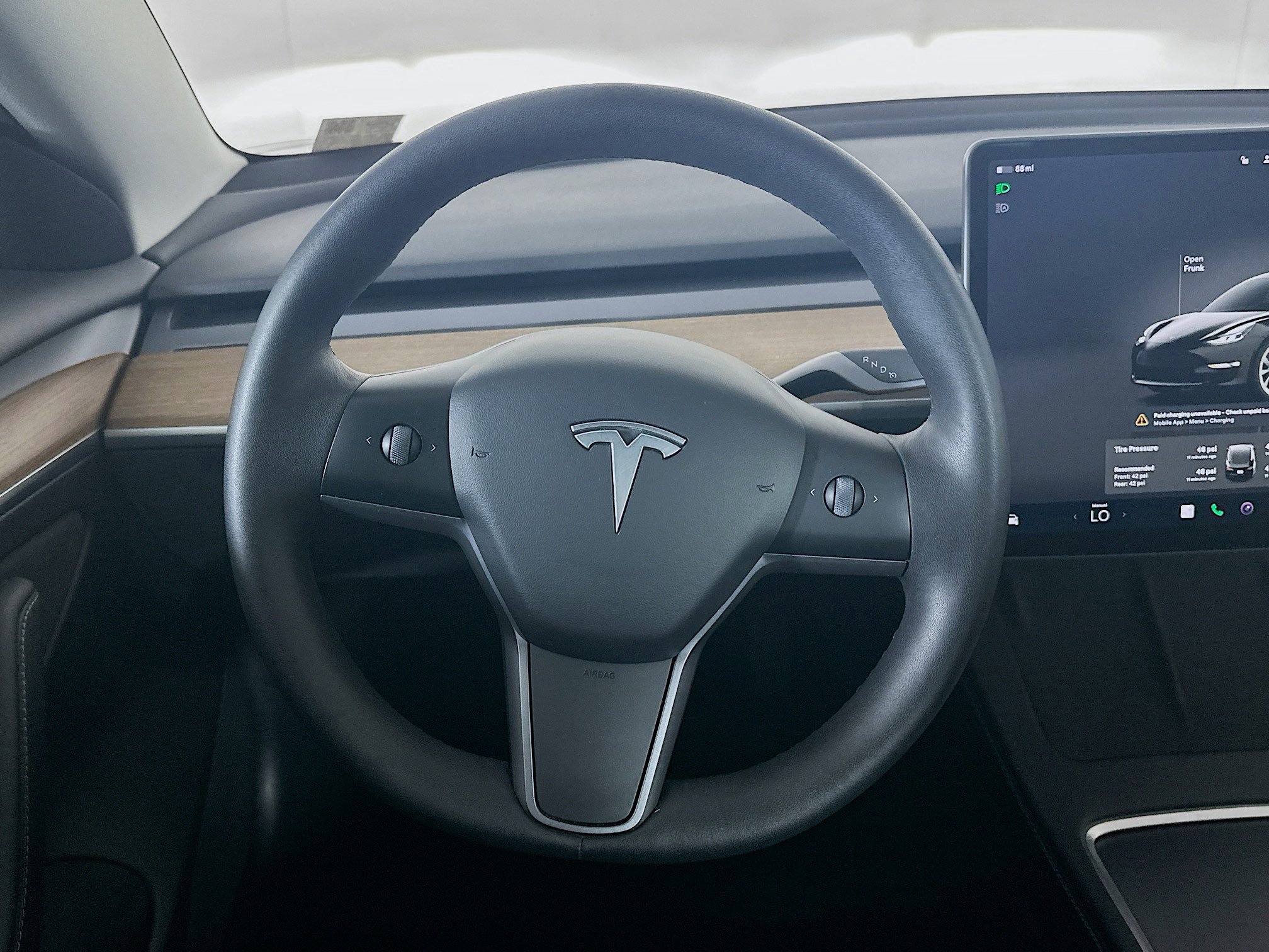 Used 2022 Tesla Model 3 Standard Range image 17