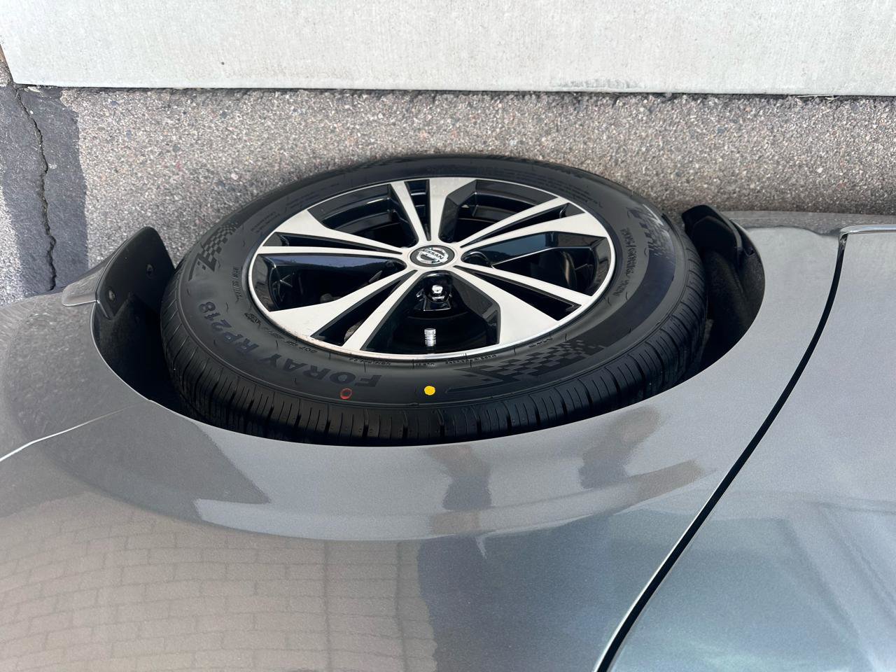 Used 2021 Nissan Sentra SV w/ Trunk Package image 8