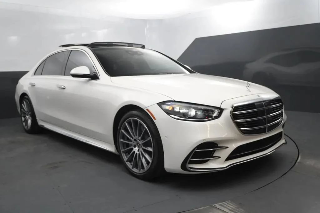 Used 2022 Mercedes-Benz S 580 4MATIC Sedan w/ AMG Line Package image 7