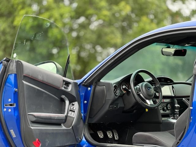 Used 2018 Subaru BRZ Premium w/ Popular Package #1 RWD image 9