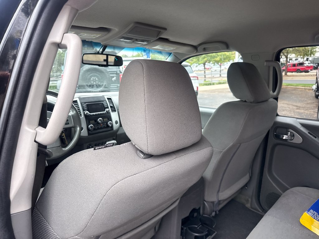 Used 2018 Nissan Frontier SV w/ Value Truck Package AWD/4WD image 21
