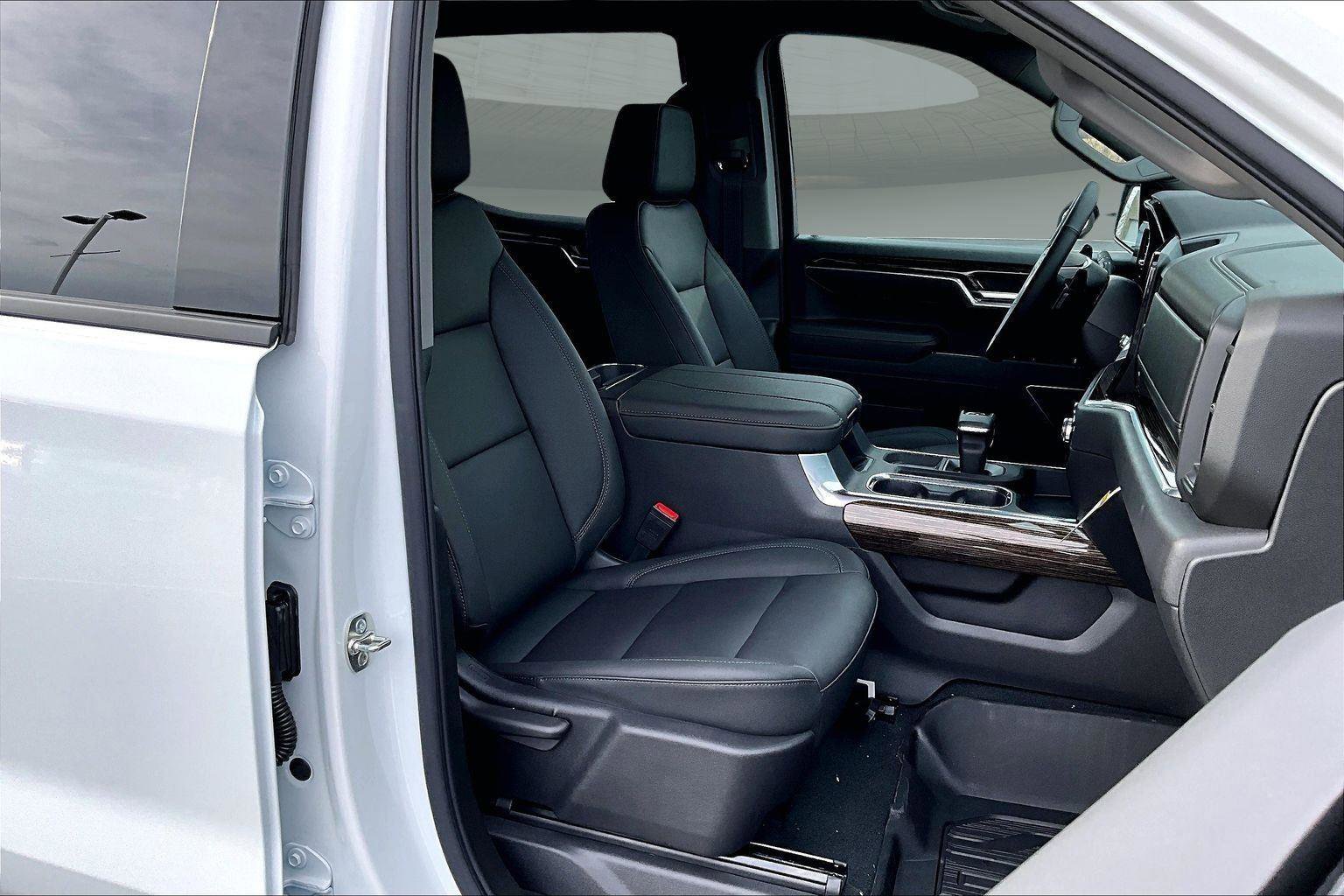 New 2026 GMC Sierra 1500 Elevation w/ Elevation Premium Package AWD/4WD image 10