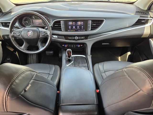 Used 2020 Buick Enclave Essence image 16