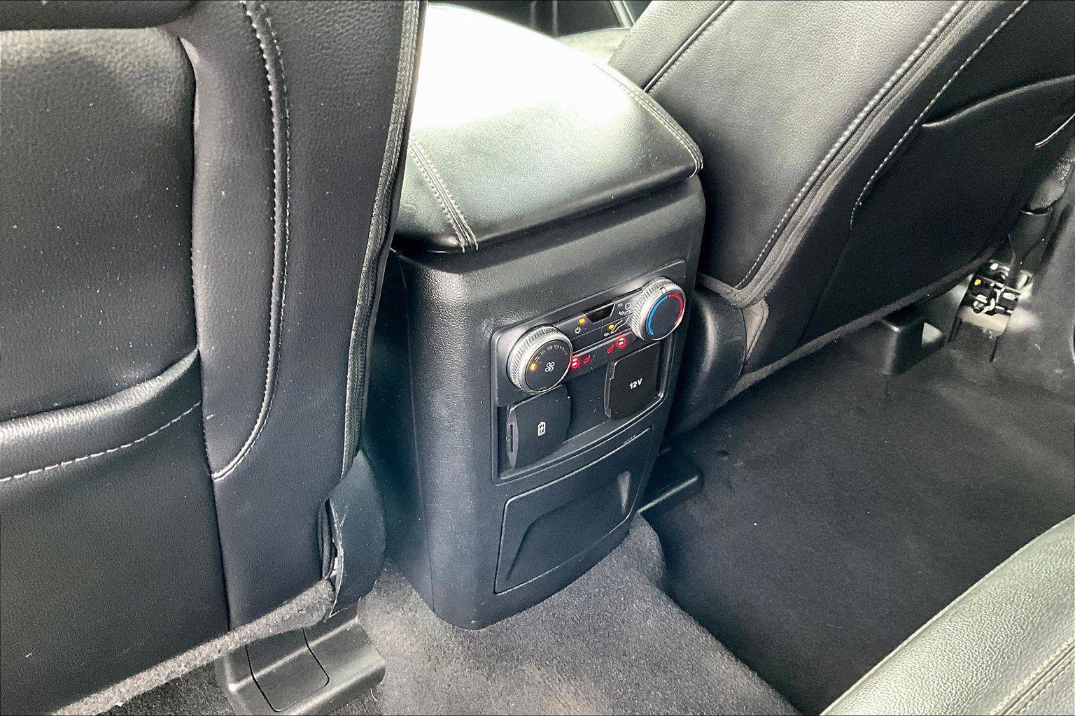 Used 2022 Ford Explorer Limited image 35