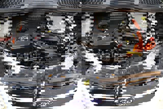 Used 2014 Ford C-MAX Energi SEL w/ Equipment Group 303A FWD image 31