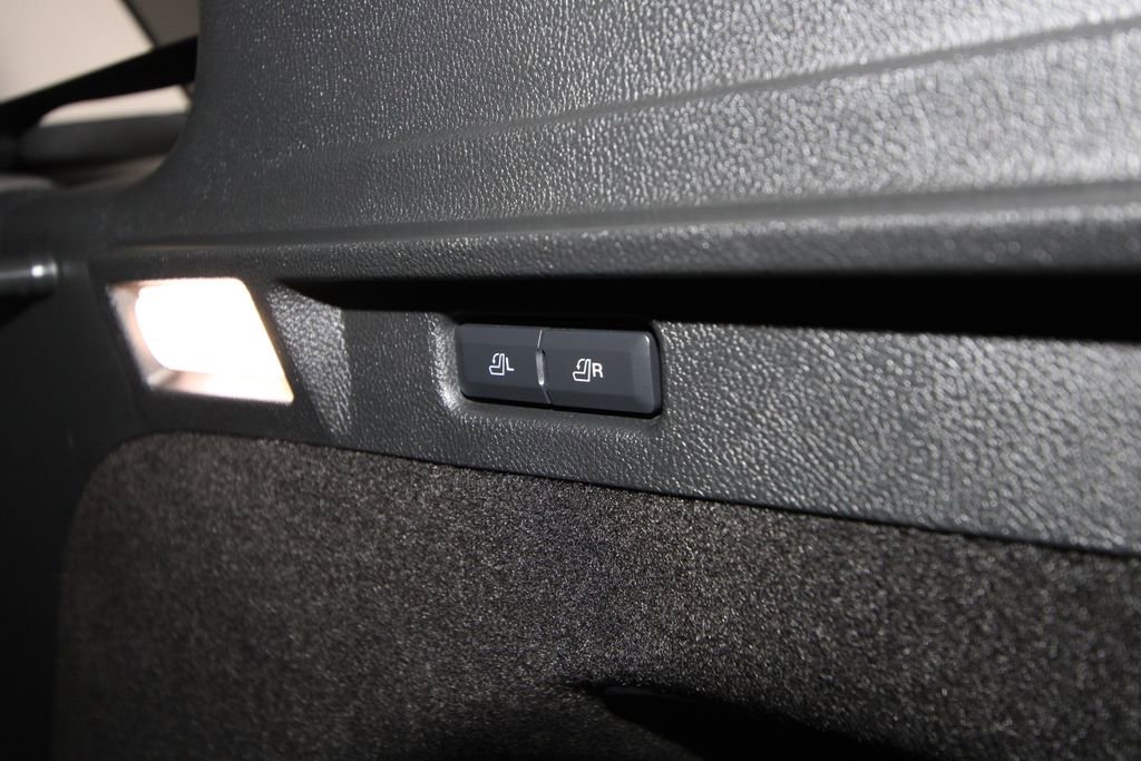 Used 2024 Lincoln Corsair Grand Touring w/ Equipment Group 301A image 41