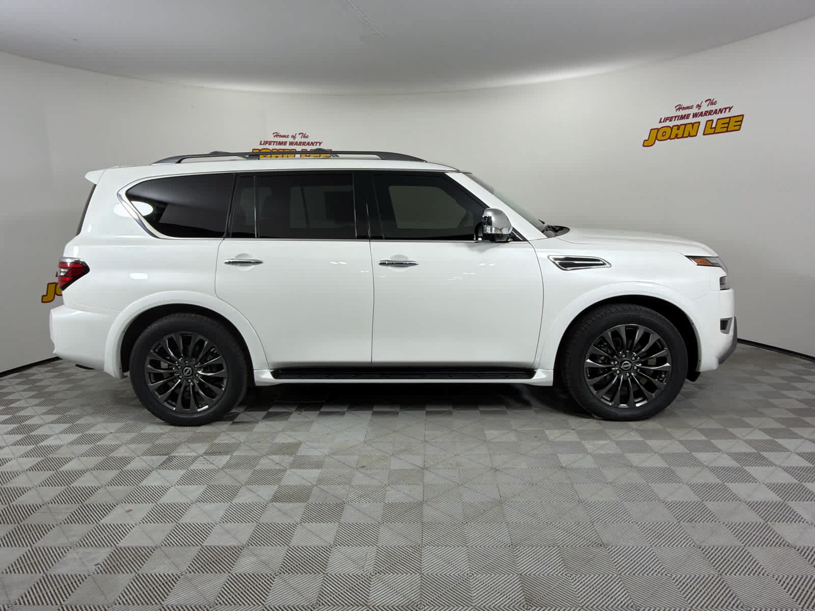 Certified 2024 Nissan Armada Platinum w/ Captain's Chairs Package RWD image 7