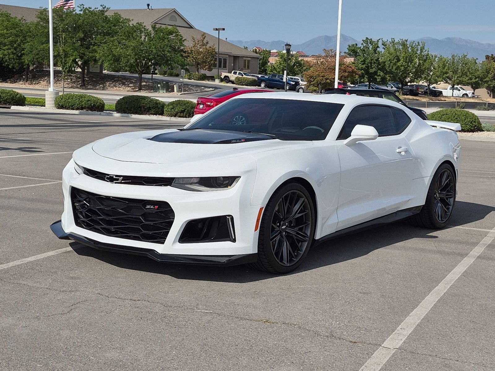 Used 2018 Chevrolet Camaro ZL1 RWD image 7