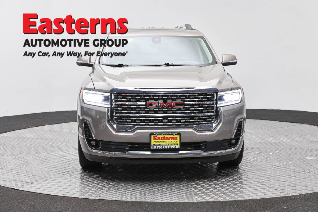 Used 2022 GMC Acadia Denali w/ Denali Technology Package AWD/4WD image 3