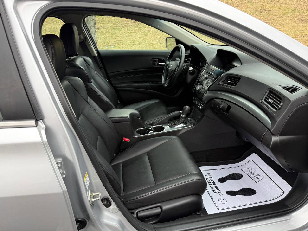 Used 2013 Acura ILX w/ Premium Package image 24