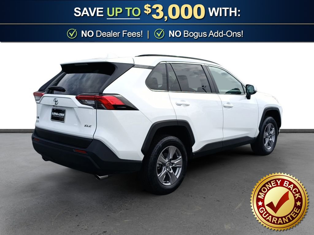 Used 2025 Toyota RAV4 XLE FWD image 7