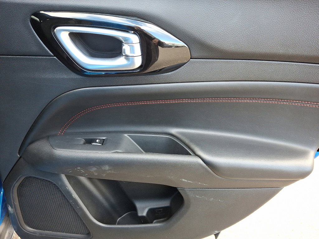 Used 2024 Jeep Compass Trailhawk image 14