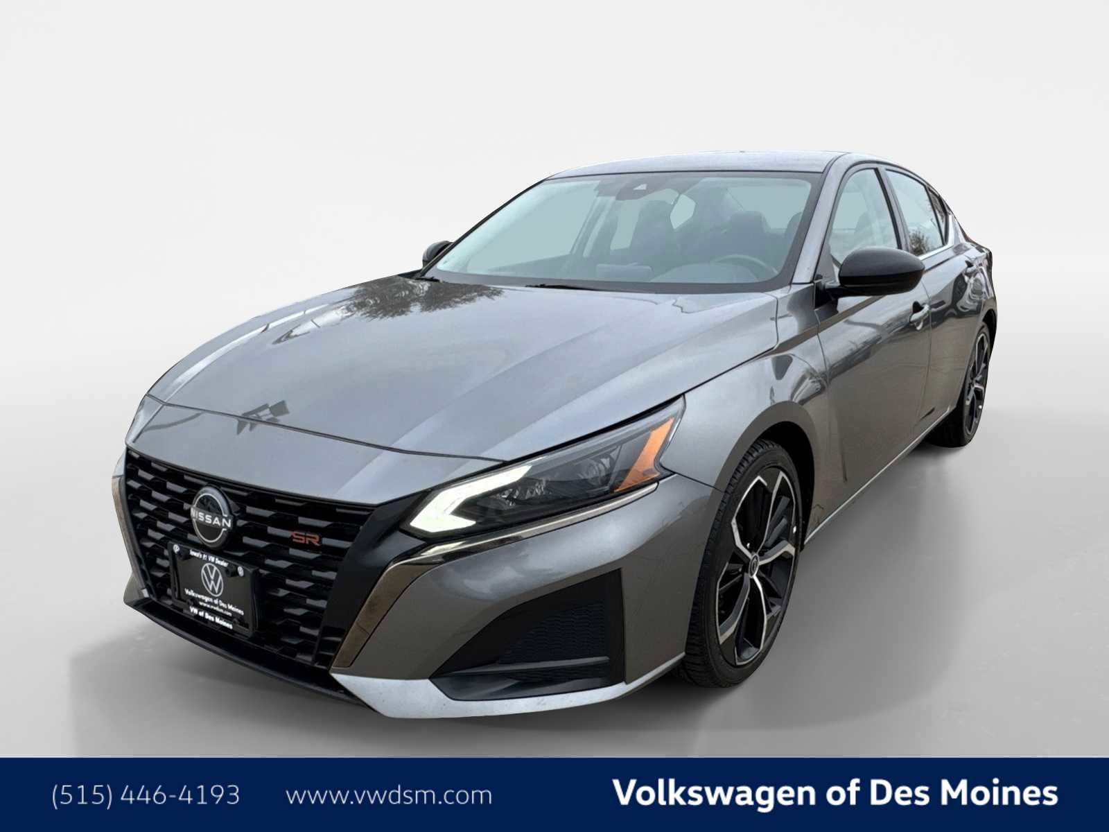 Used 2023 Nissan Altima 2.5 SR image 1