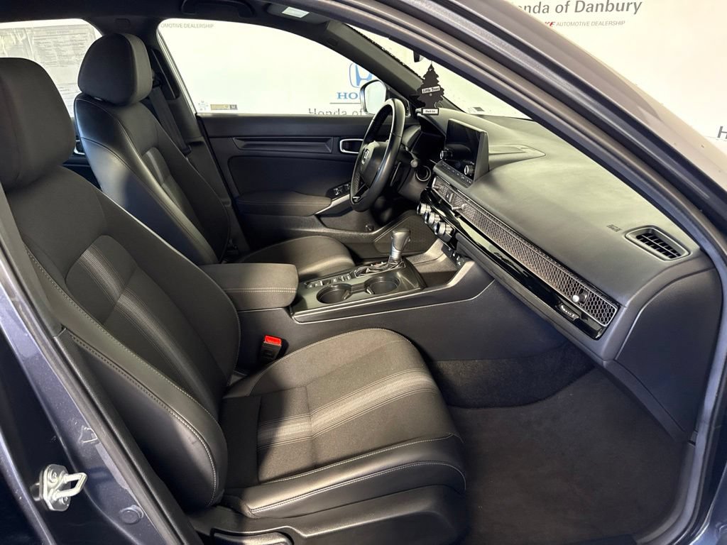 Used 2025 Honda Civic Sport image 6