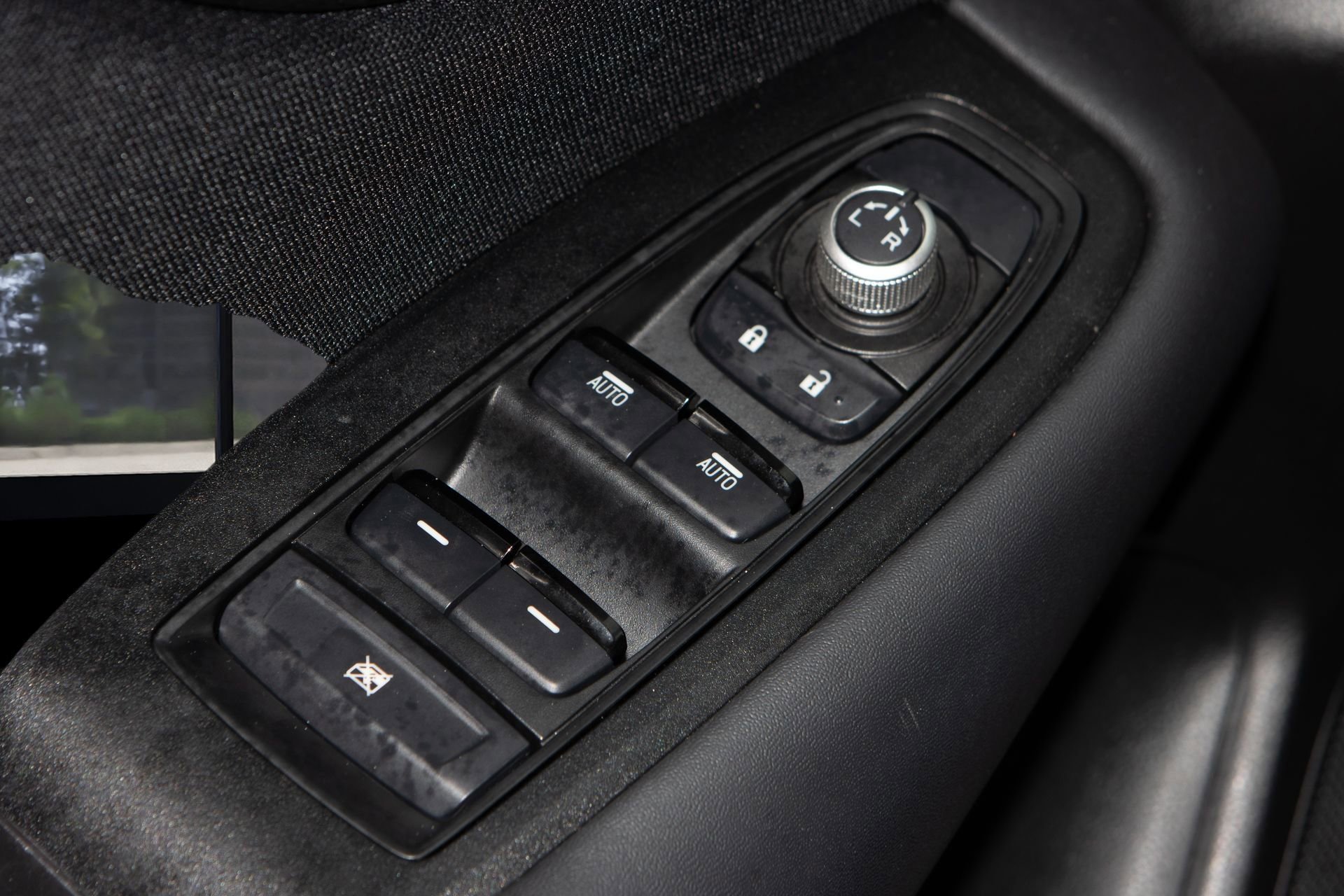 Used 2023 Subaru Outback Premium image 32