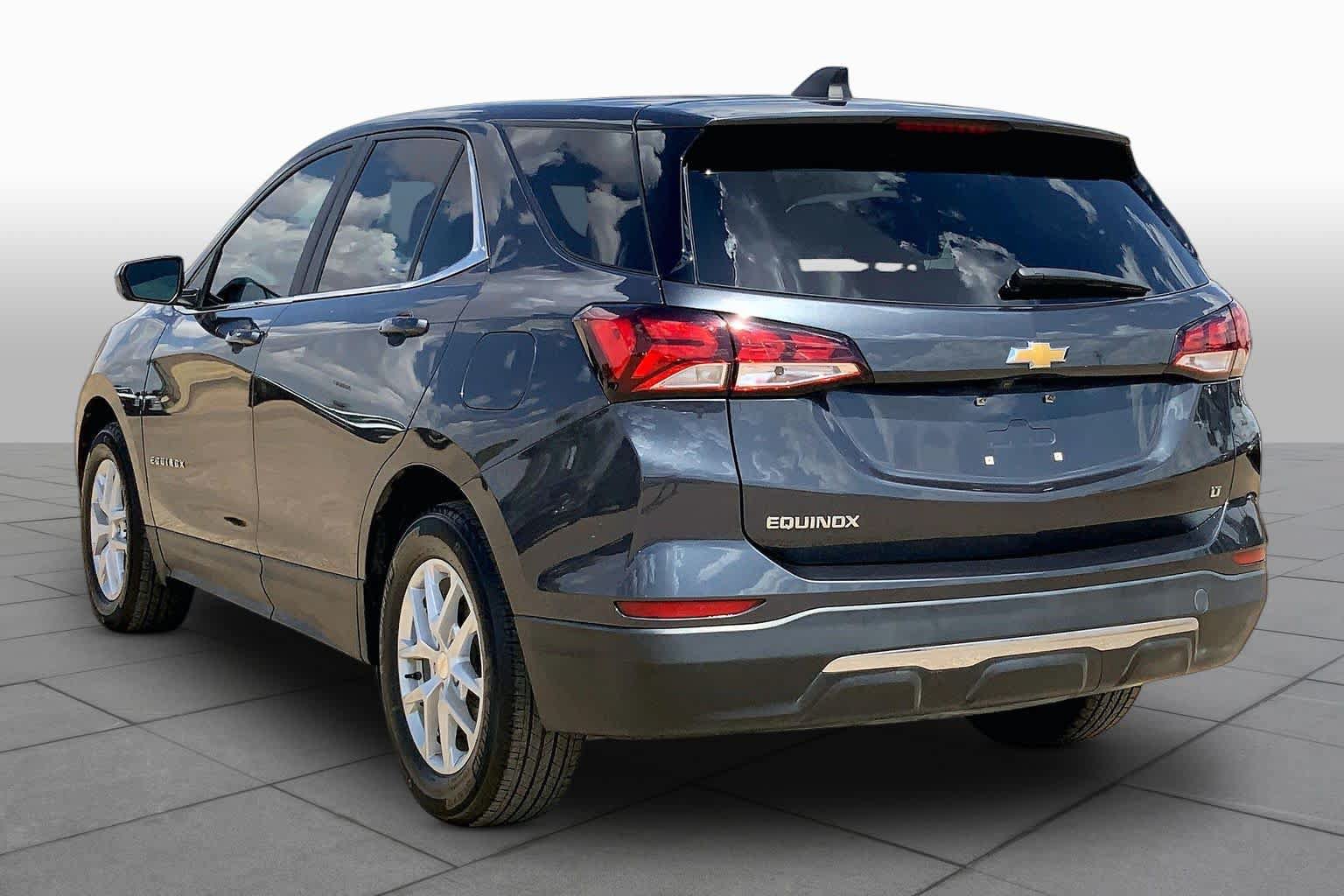 Used 2022 Chevrolet Equinox LT w/ LPO, Floor Liner Package FWD image 12