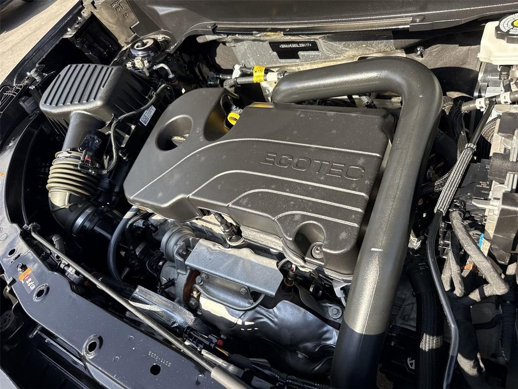 Used 2025 Chevrolet Equinox LT image 27