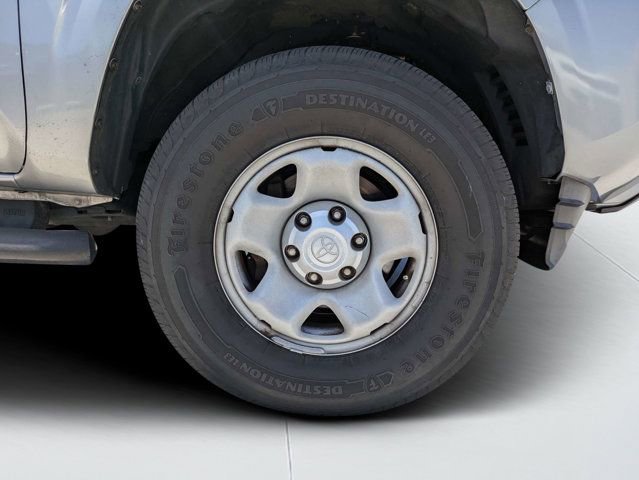 Used 2017 Toyota Tacoma SR RWD image 10