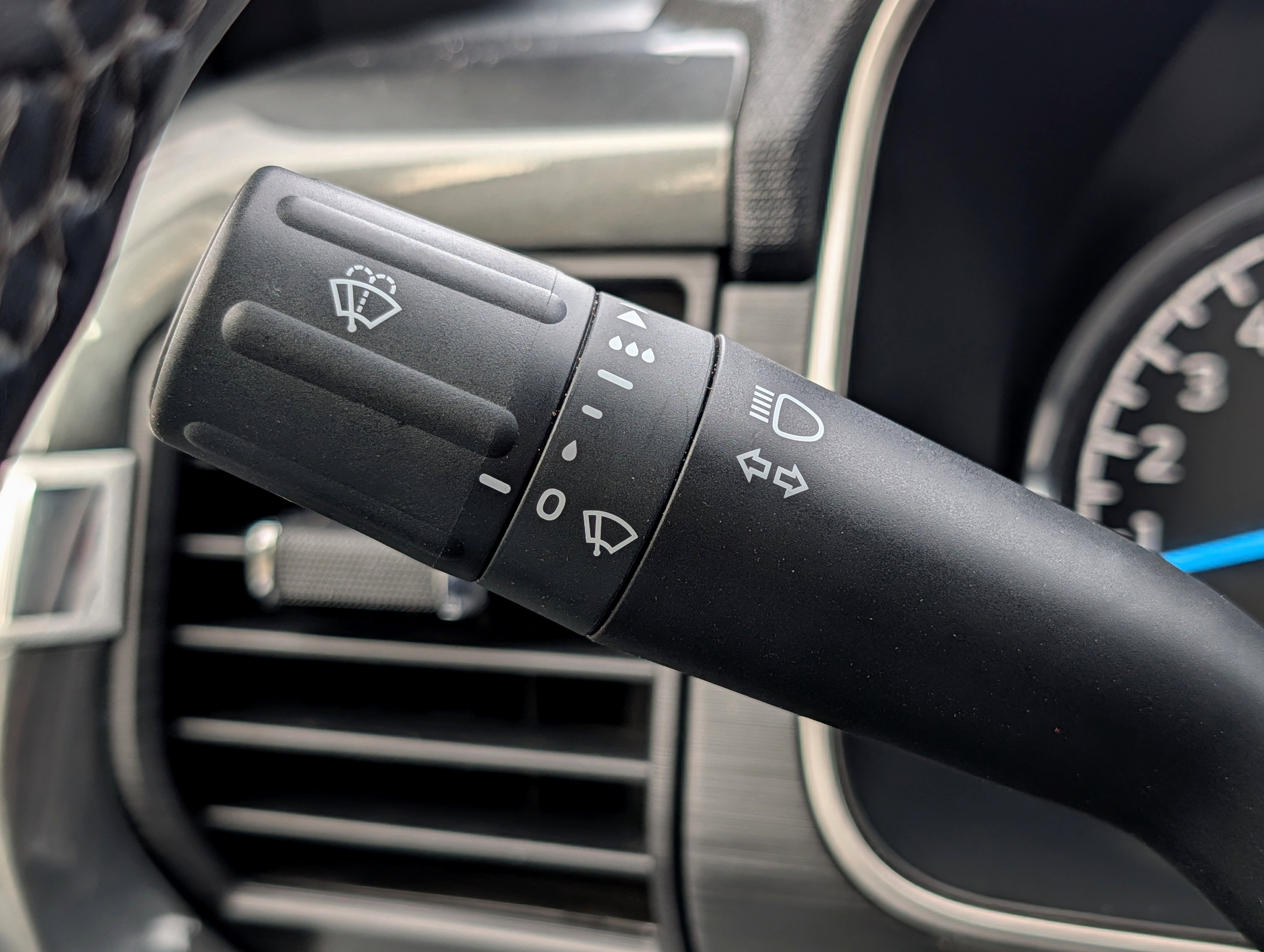 Used 2023 Ford F150 XLT w/ Equipment Group 302A High image 30