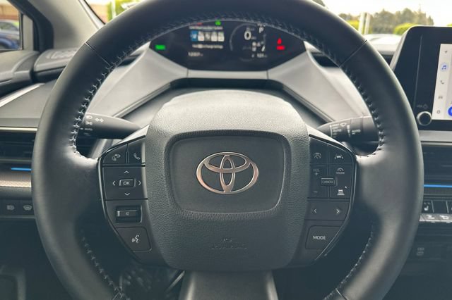 Used 2025 Toyota Prius XLE FWD image 28