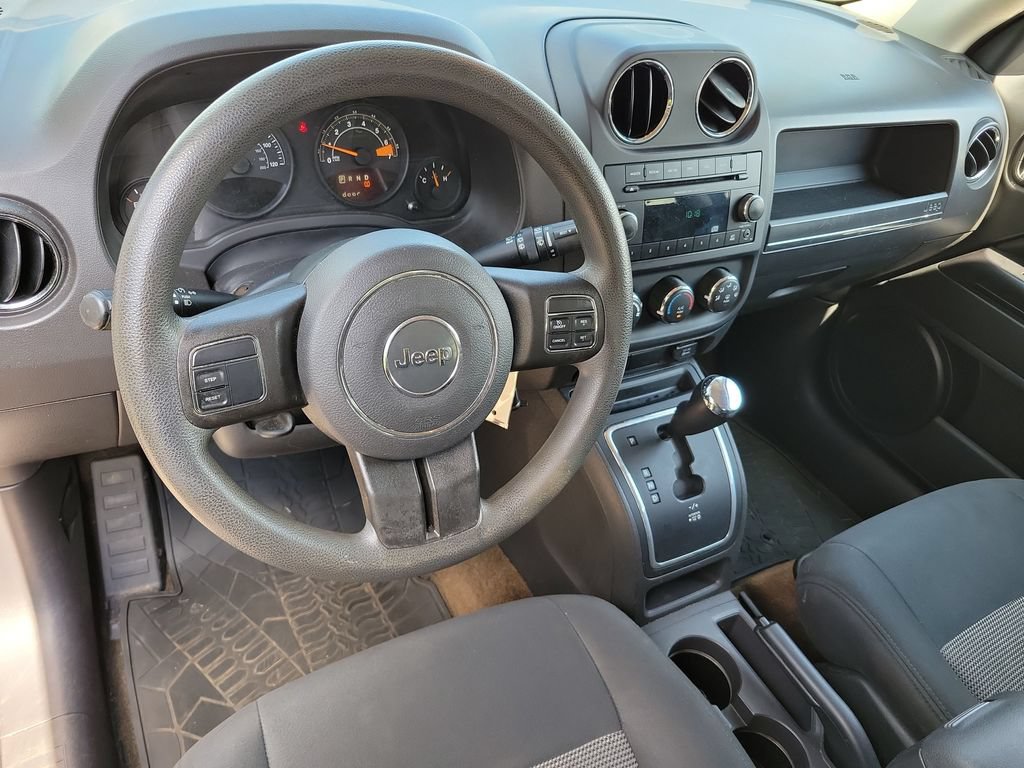 Used 2015 Jeep Patriot Sport w/ Power Value Group FWD image 11