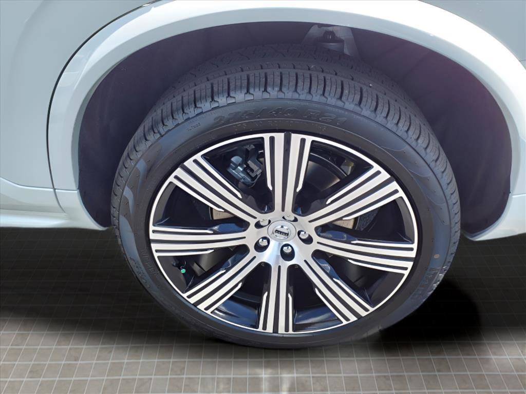 Used 2025 Volvo XC90 T8 Plus w/ Protection Package image 34