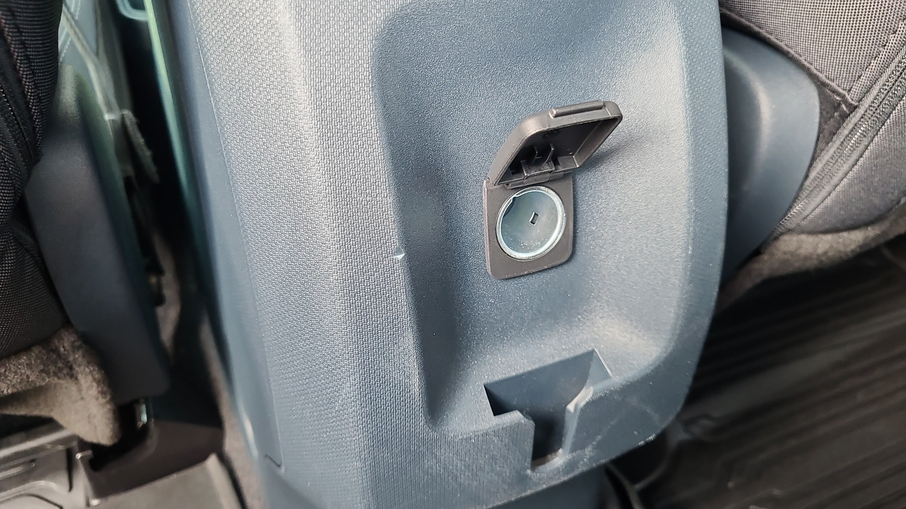 Used 2023 Ford Maverick XL FWD image 16