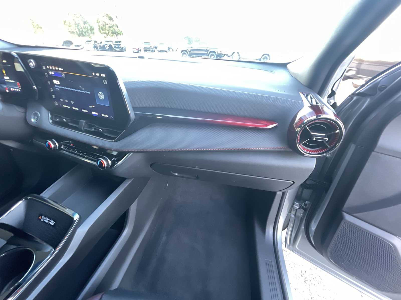 Used 2025 Chevrolet Equinox RS w/ Safety and Technology Package image 30