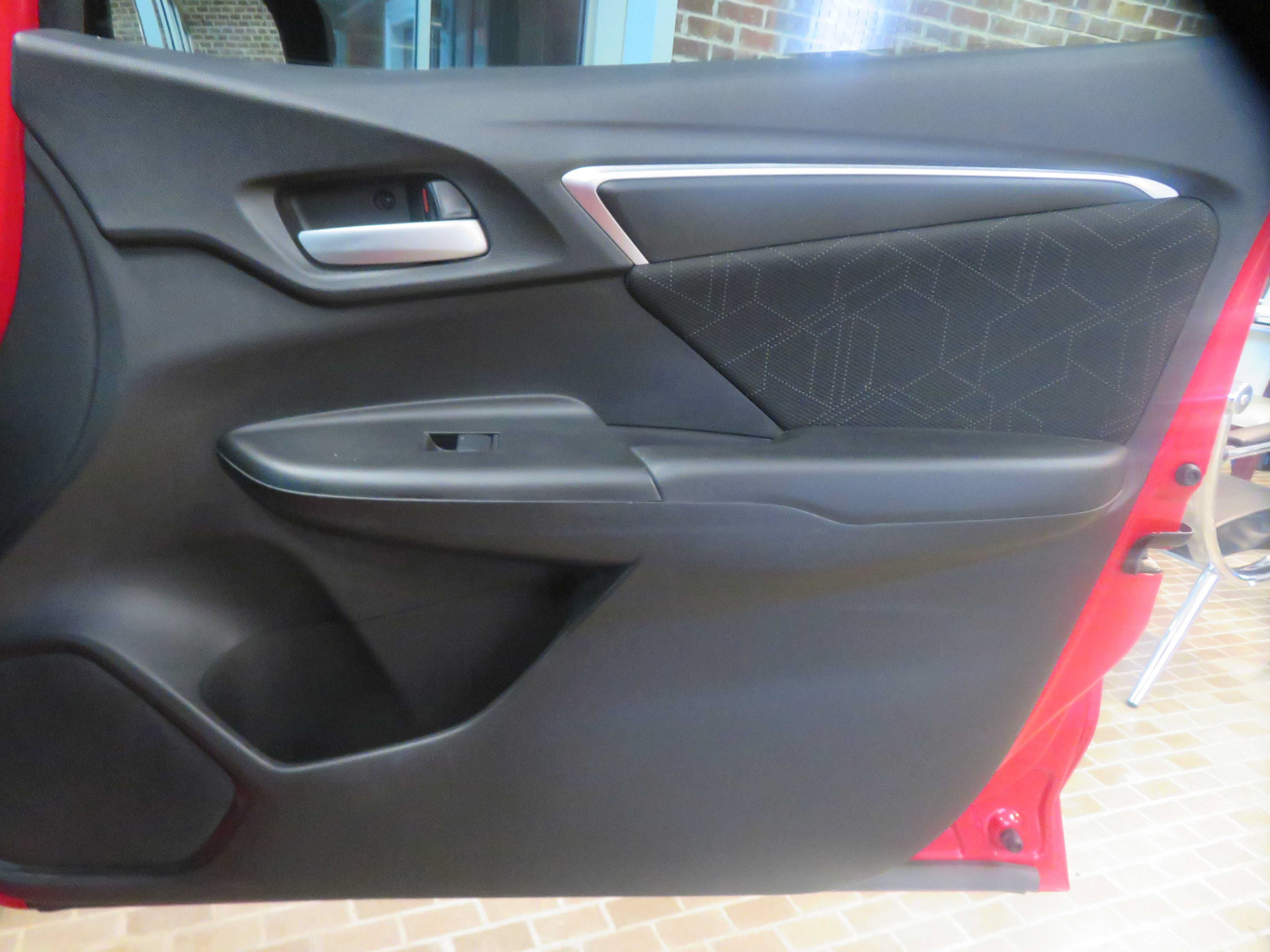 Used 2015 Honda Fit EX image 23