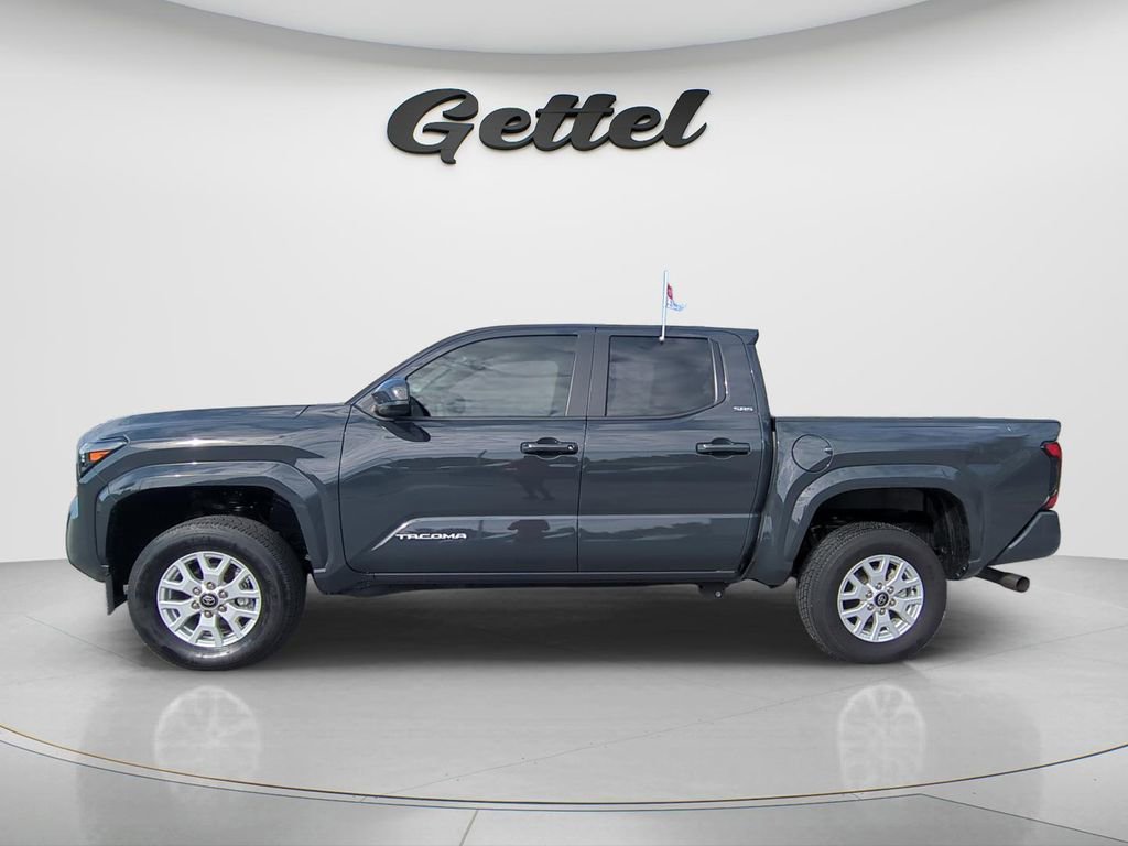Used 2025 Toyota Tacoma SR5 AWD/4WD image 15