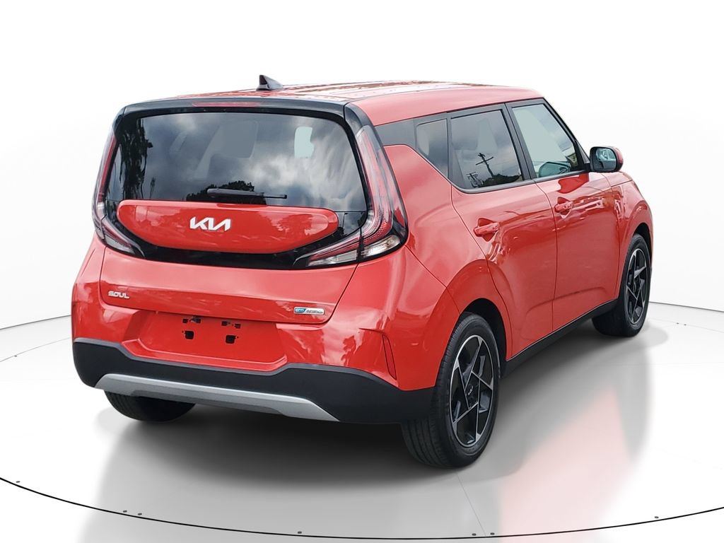 Certified 2024 Kia Soul EX FWD image 4