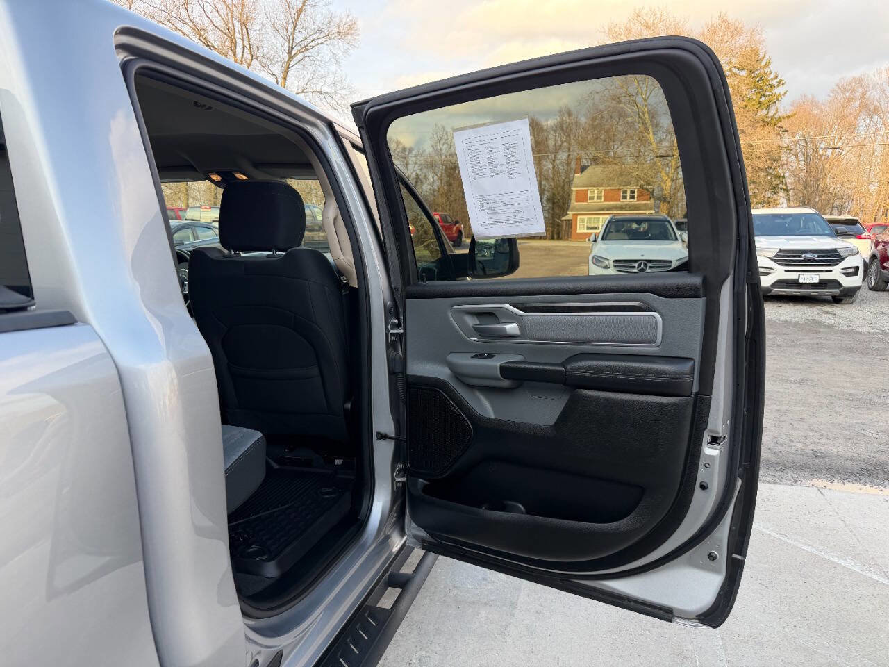 Used 2019 RAM 1500 Big Horn image 8