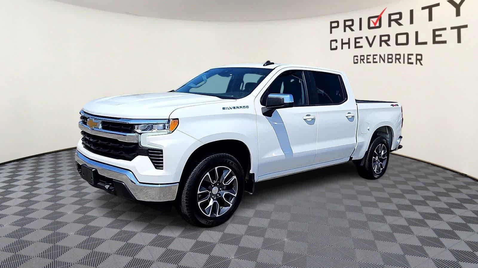Used 2023 Chevrolet Silverado 1500 LT AWD/4WD image 4