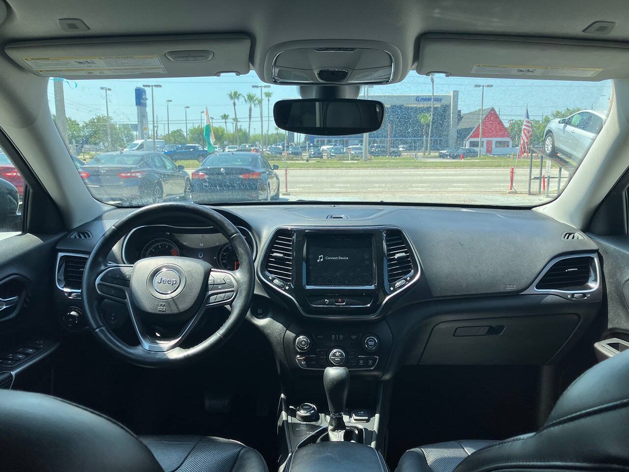 Used 2019 Jeep Cherokee Limited AWD/4WD image 16