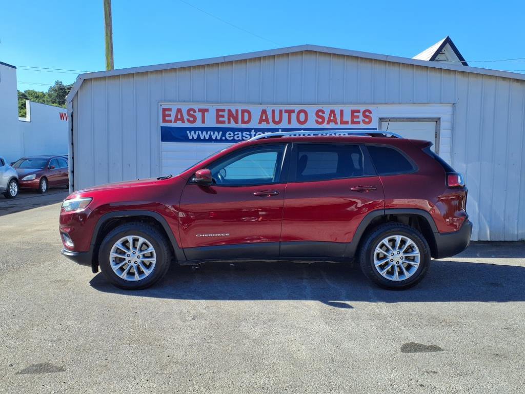 Used 2020 Jeep Cherokee Latitude w/ Cold Weather Group image 2